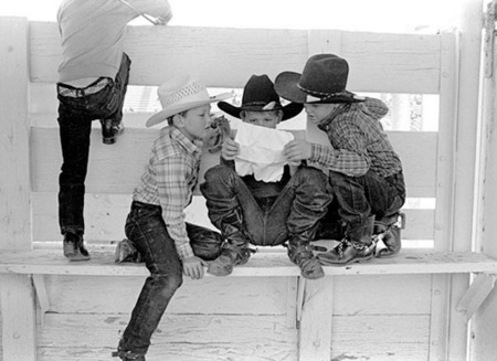 Tucson Boys
Tucson, AZ
© Sue Rosoff
All Rights Reserved