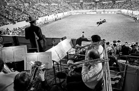 Playing the Ride
National Finals Rodeo
OKC, OK
© Sue Rosoff
All Rights Reserved