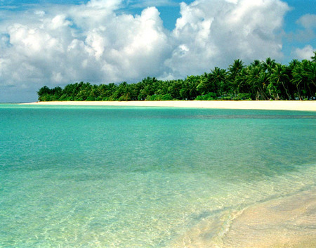 Beach on Roi Namur, Kwajalein, RMI, © Sue Rosoff, all rights reserved