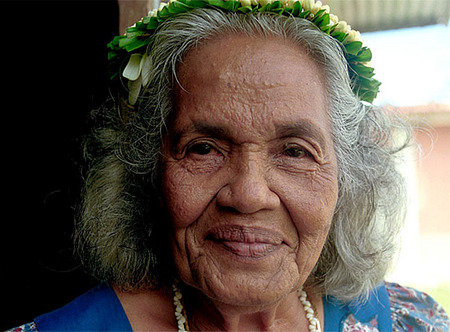 Mary Lanwi on Majuro
©Sue Rosoff 